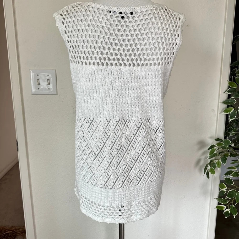 White Open Stitch Crochet Tank Medium - image 4